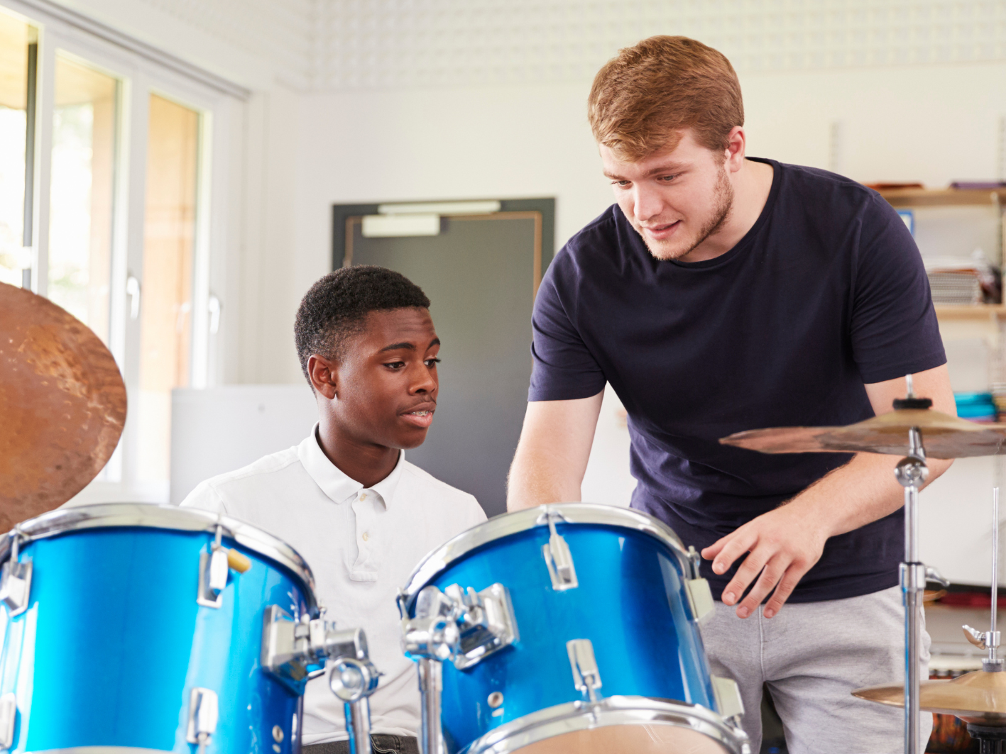 a picture of a drum lesson